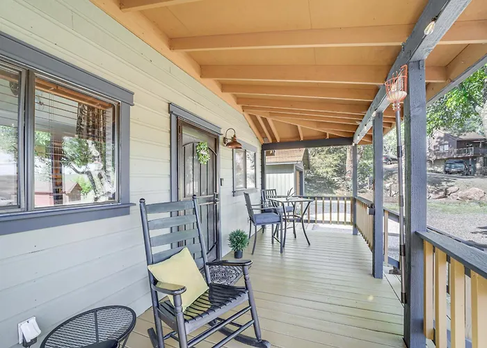 W/ Fire Pit & Gazebo - Steps To Trails Holiday home Pine