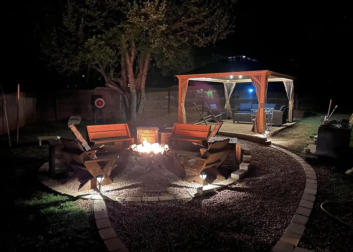 W/ Fire Pit & Gazebo - Steps To Trails Pine
